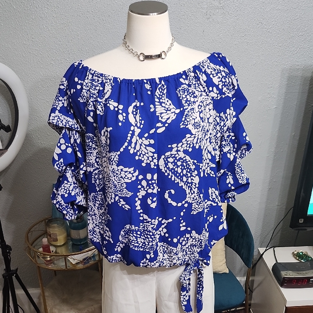 CeCe Royal Blue & Ivory Floral Blouse NWT Sz.L